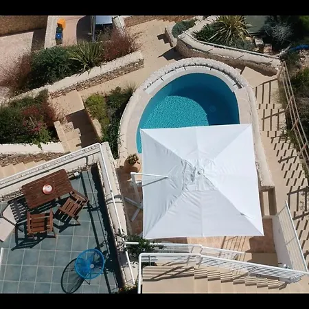 Infinity Vila