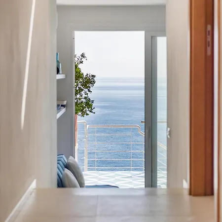 Villa Infinity *